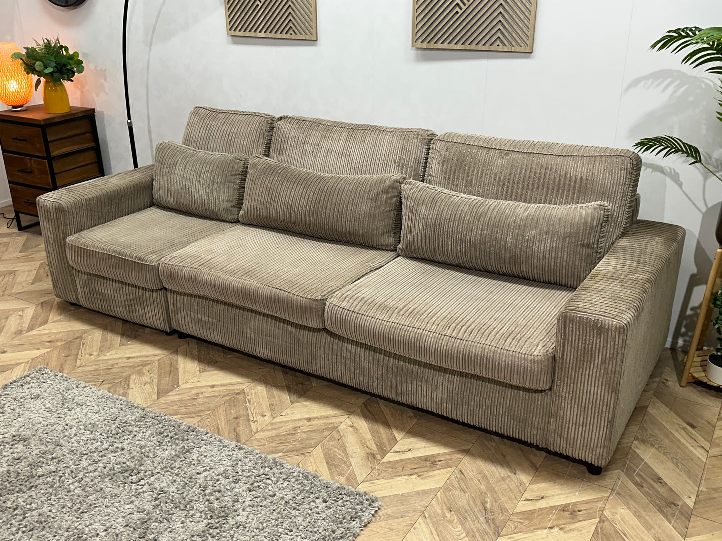 Beige Ribstof Ruime 3-Zits Bank Inc Hocker ~ Losse Kussens Met Afneembare Hoezen