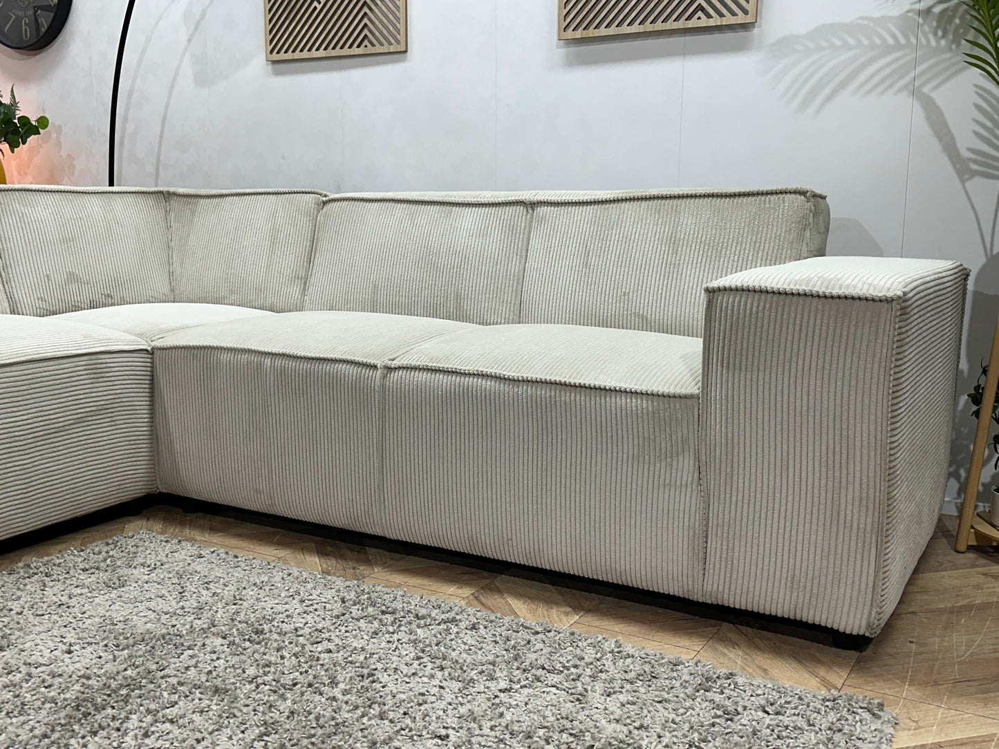 !Showroommodel! Witte/Crème Ribstof Hoekbank