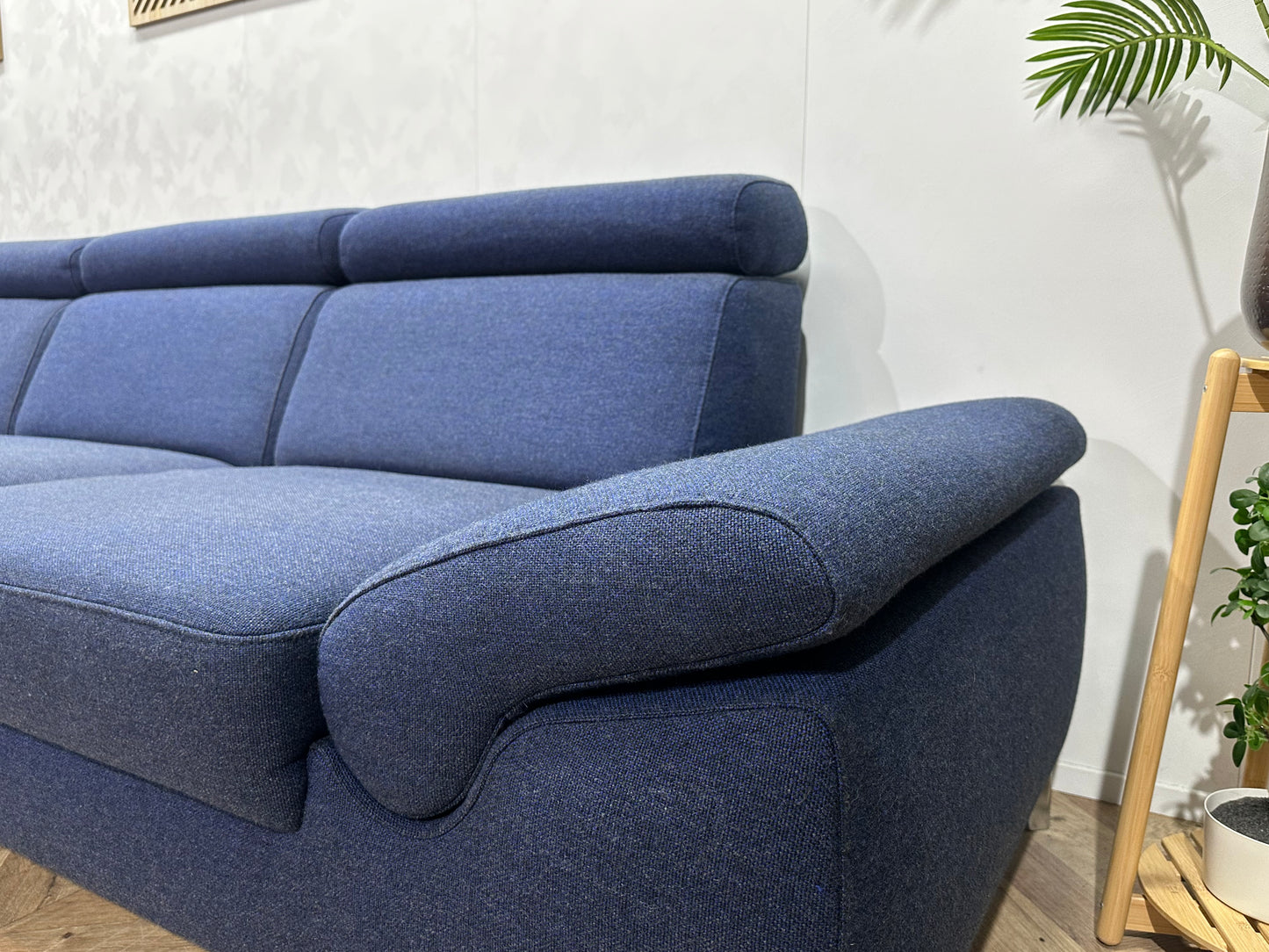 Montèl Blauwe Rechte Bank Inc Hocker ~ Verstelbare Arm/Hoofdsteunen