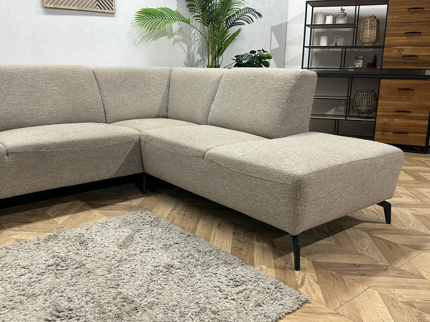 H&H Grijze Hoekbank ~ Vaste Kussens