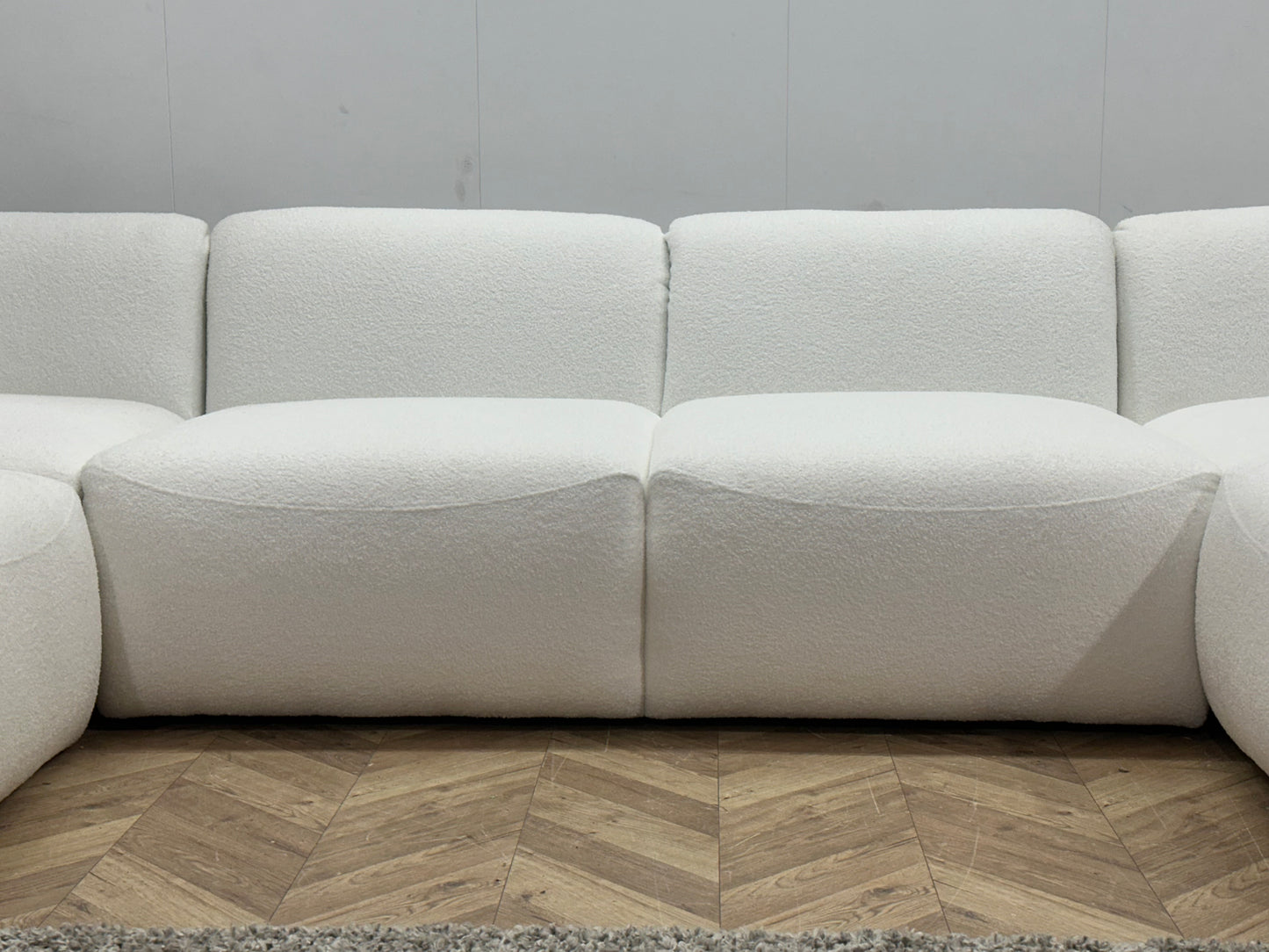 !Showroommodel! Witte Bouclé U Bank