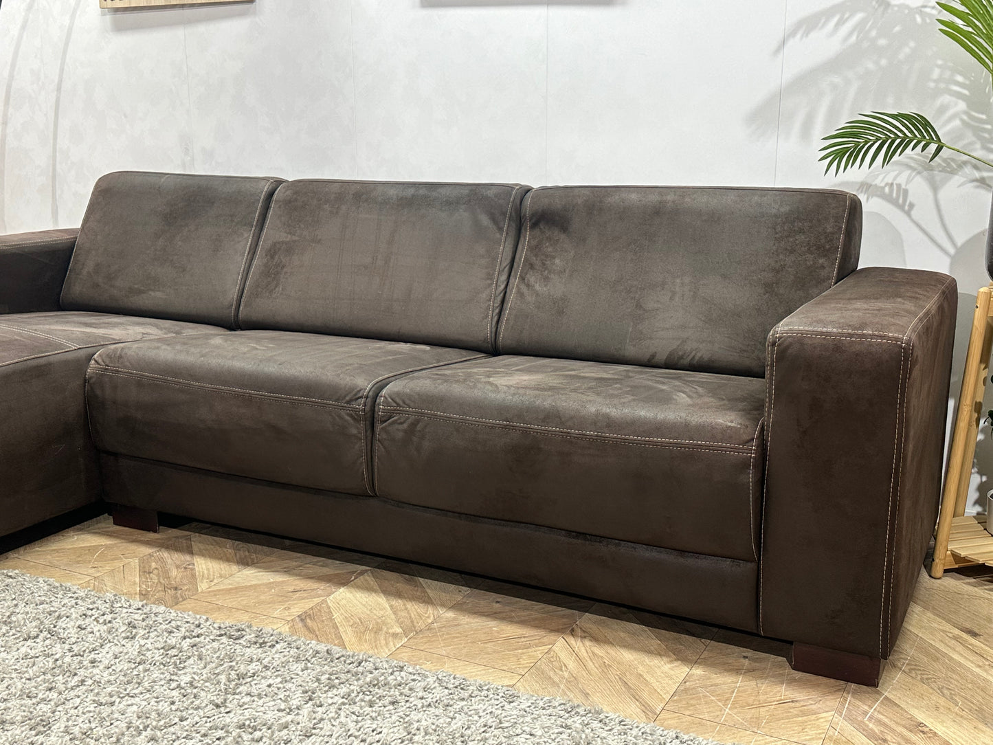 Bruine Suède Stoffen Hoekbank ~ Vaste Kussens