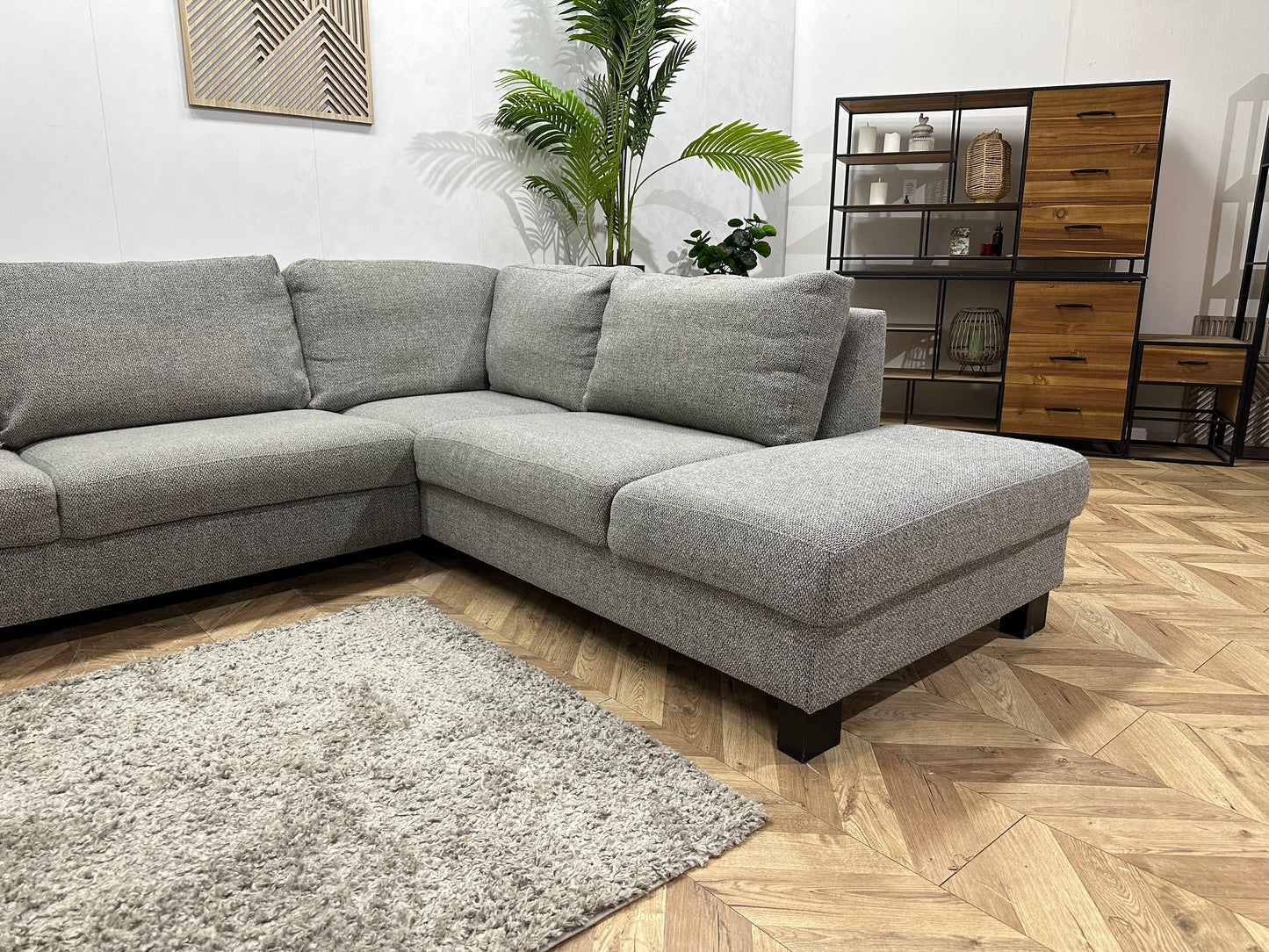 Grijze Hoekbank ~ Losse Kussens Met Afneembare Hoezen