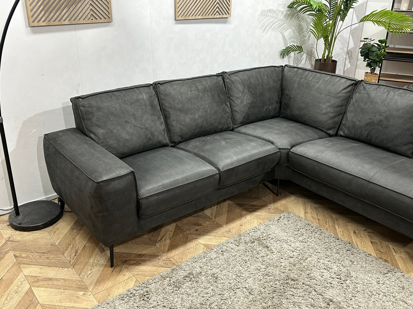 Antraciet Suède Stoffen Hoekbank ~ Losse Rugkussens Met Afneembare Hoezen