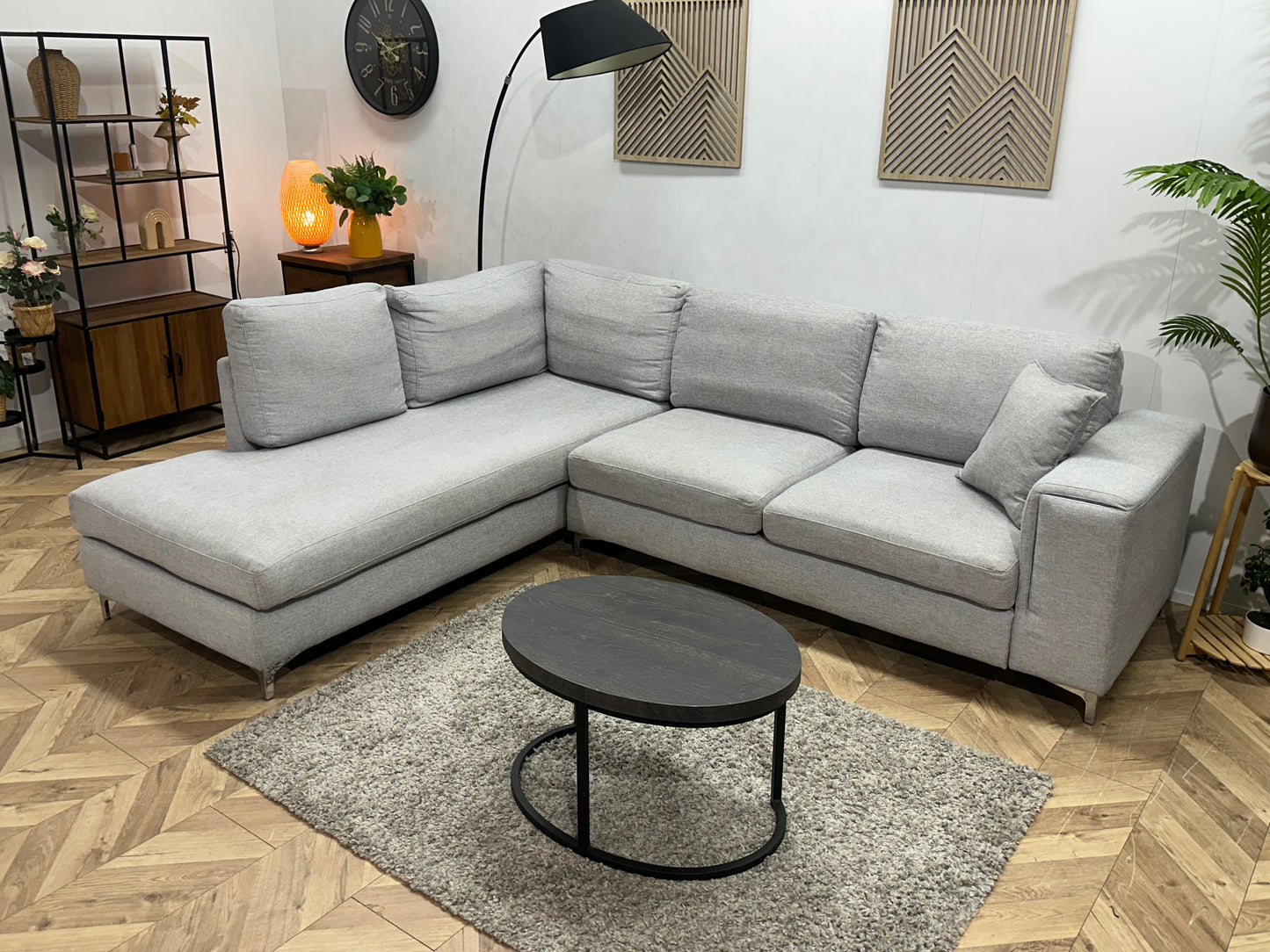 Licht Grijze Hoekbank ~ Losse Kussens Met Afneembare Hoezen