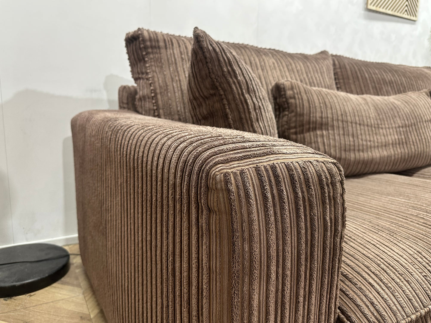 Bruine Ribstof Hoekbank ~ Losse Kussens Met Afneembare Hoezen