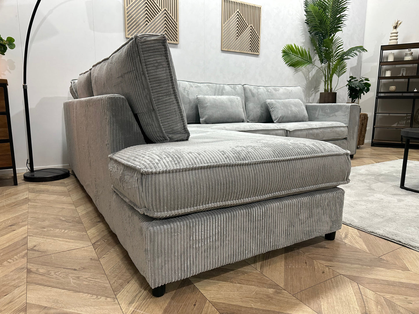 !Showroommodel! Licht Blauwe Ribstof Hoekbank Beide Hoeken Mogelijk