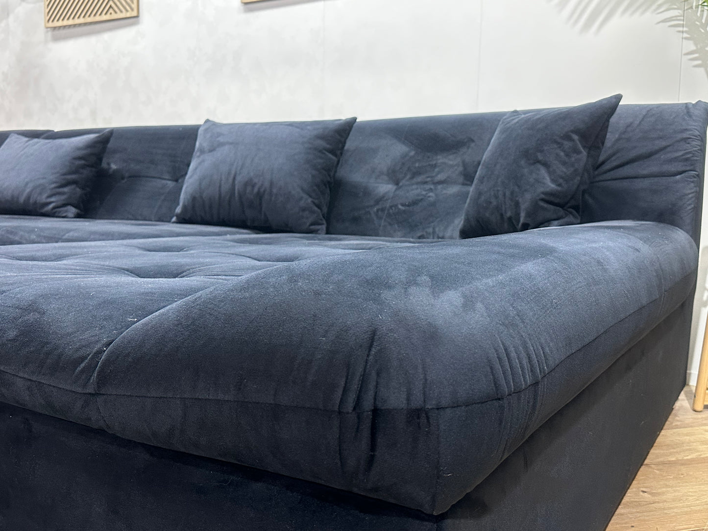 !Showroommodel! Zwarte Velvet U Bank