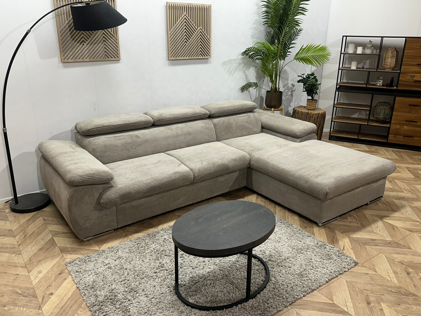 !Showroommodel! Licht Bruine Ribstof Hoekbank ~ Verstelbare Hoofdsteunen
