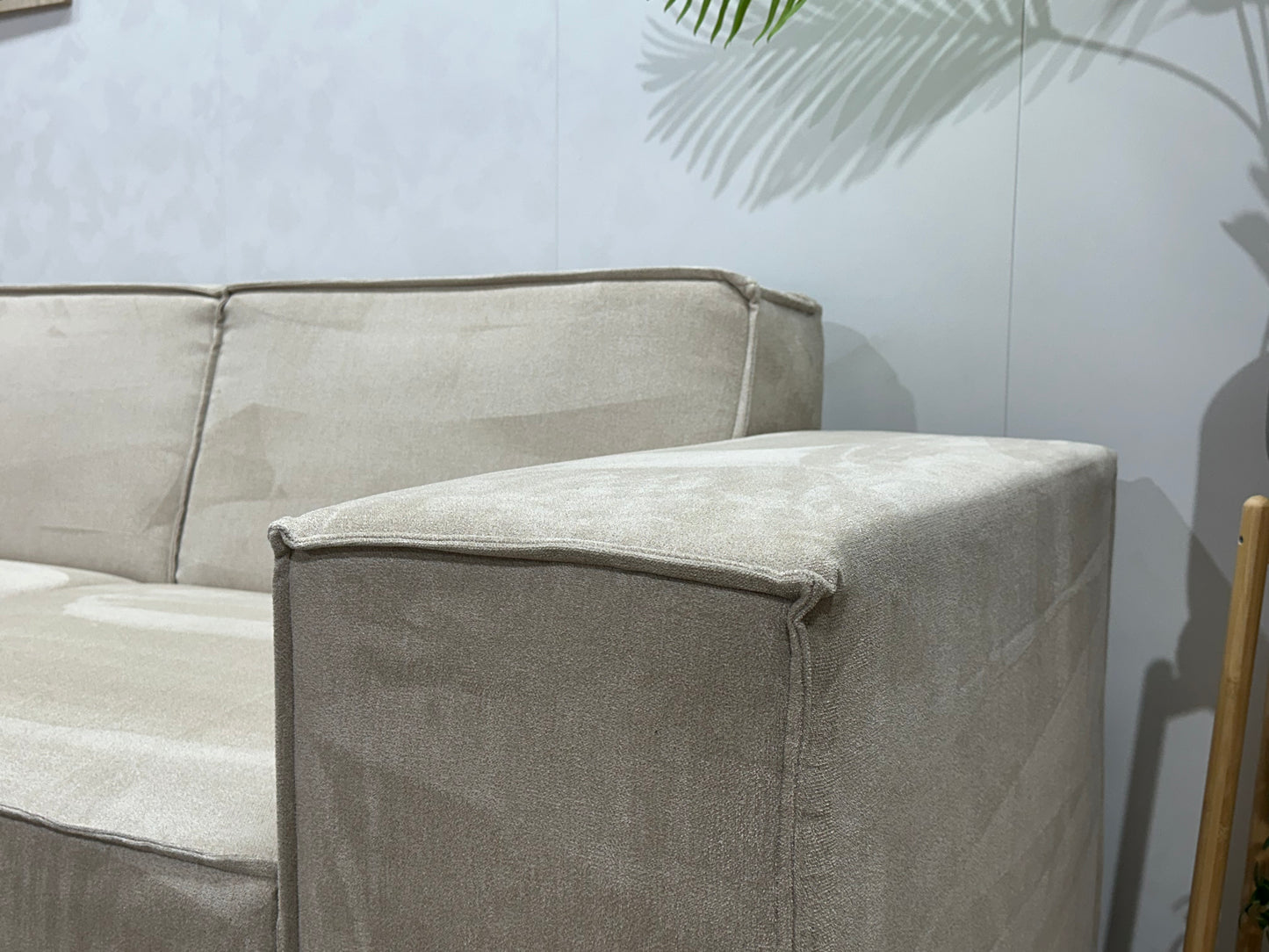 !Showroommodel! Crème Suède Stoffen Hoekbank