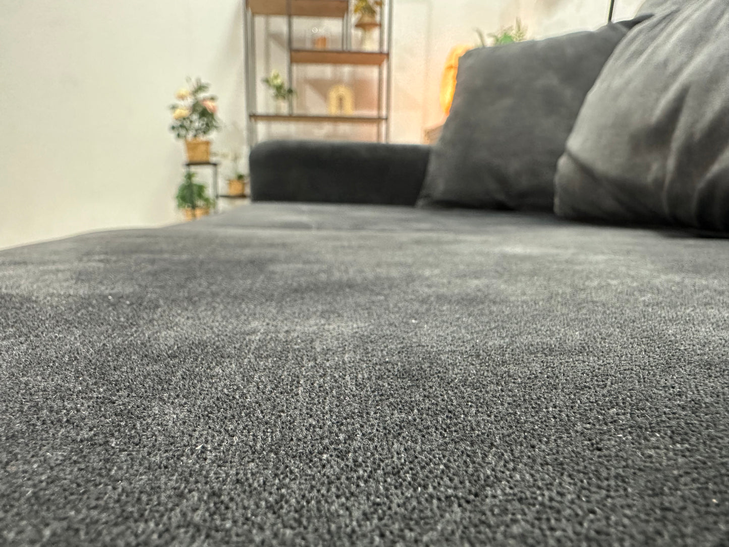 Zwarte Velvet Hoekbank ~ Losse Kussens Met Afneembare Hoezen