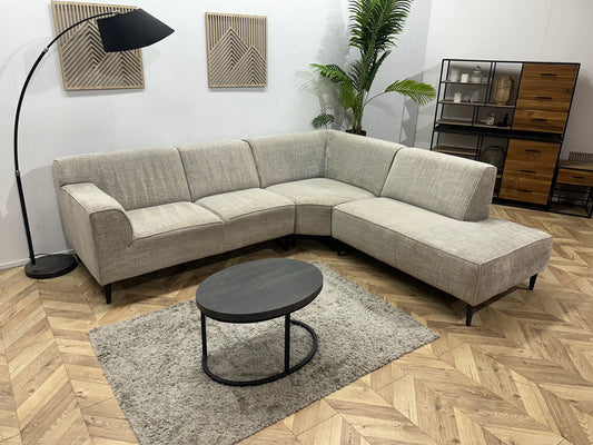 Licht Grijze Suède Stoffen Hoekbank ~ Vaste Kussens