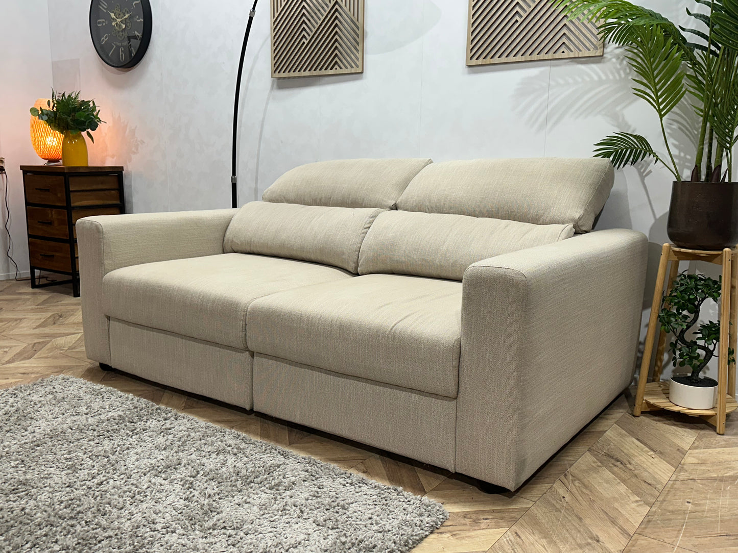 Beige 2.5-Zits Bank ~ Verstelbare Hoofdsteunen