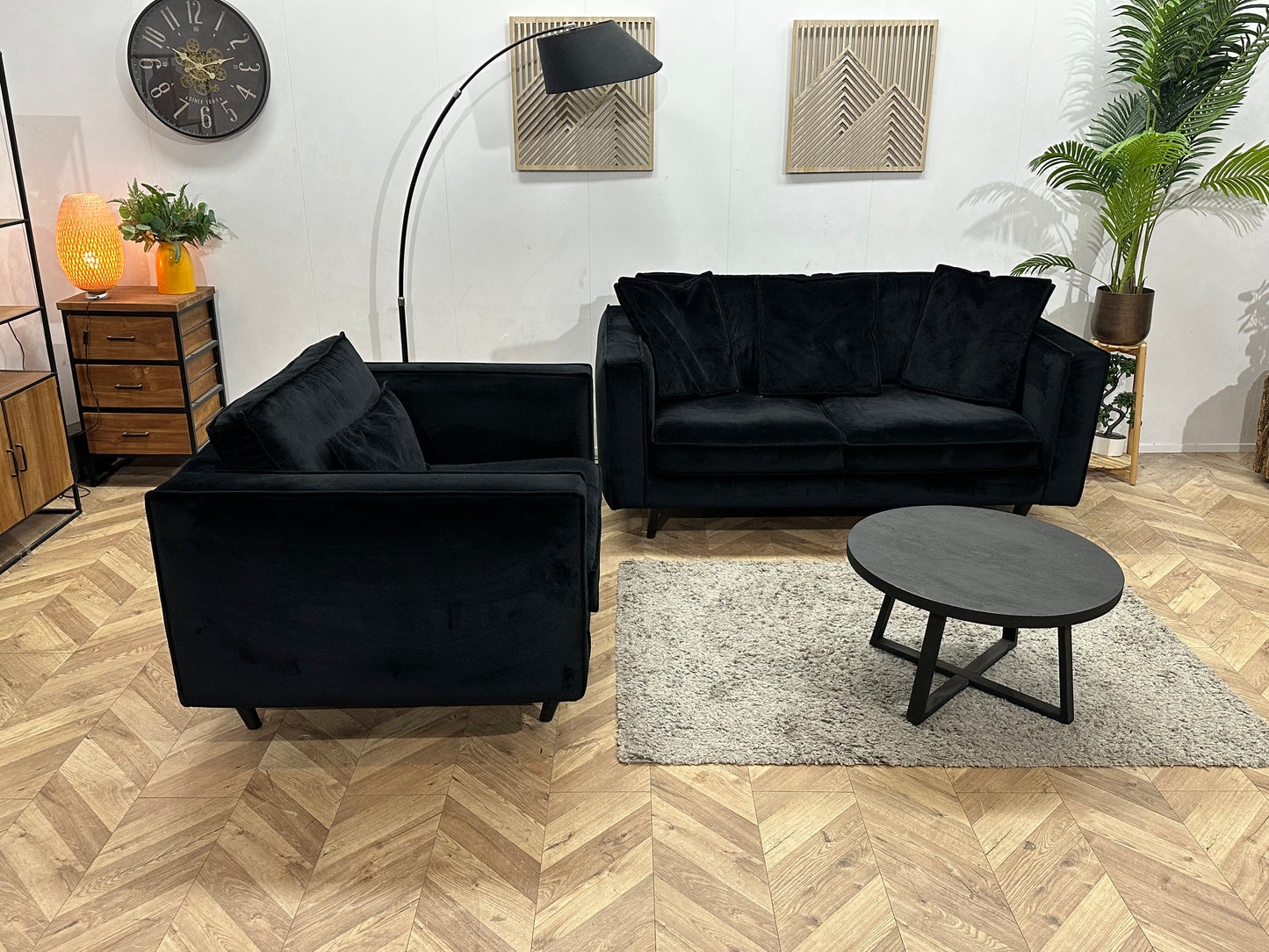 Goossens Zwarte Velvet Banken Set ~ Losse Kussens Met Afneembare Hoezen