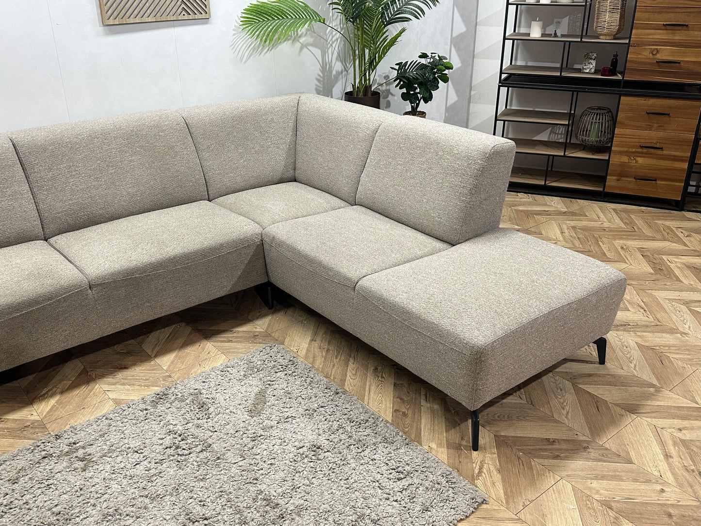 H&H Grijze Hoekbank ~ Vaste Kussens