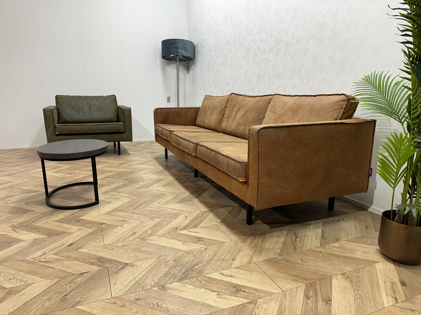 Be Pure Cognac Bruine 3-Zits Bank Inc. Groene Fauteuil - Losse Kussens