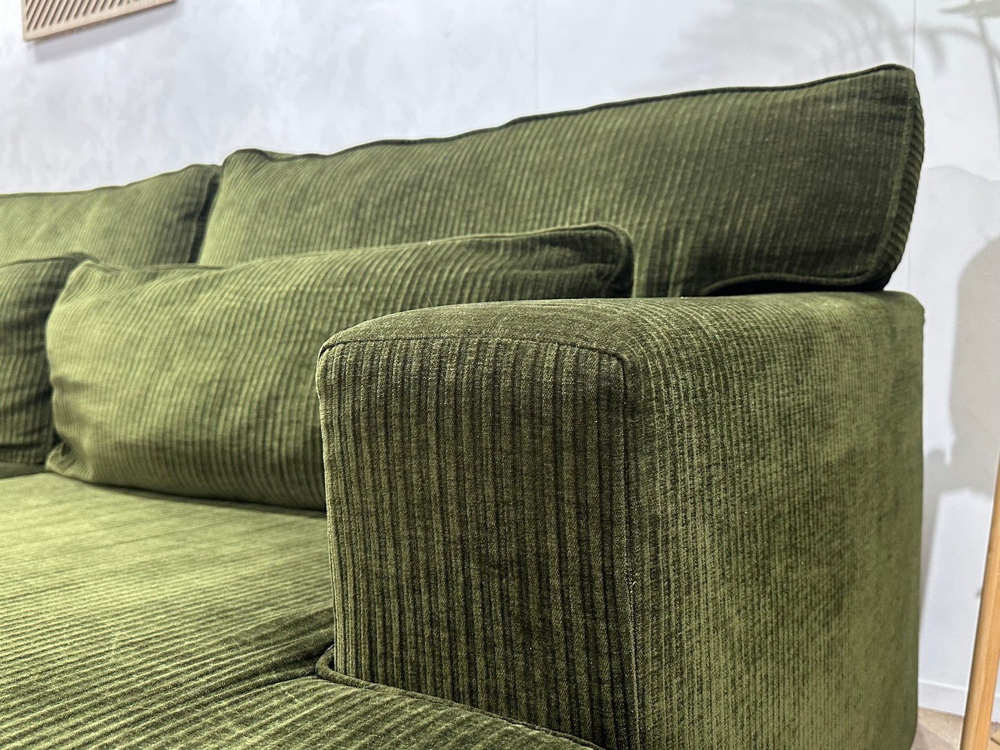 Groene Velvet 2.5-Zits Bank ~ Losse Kussens Met Afneembare Hoezen