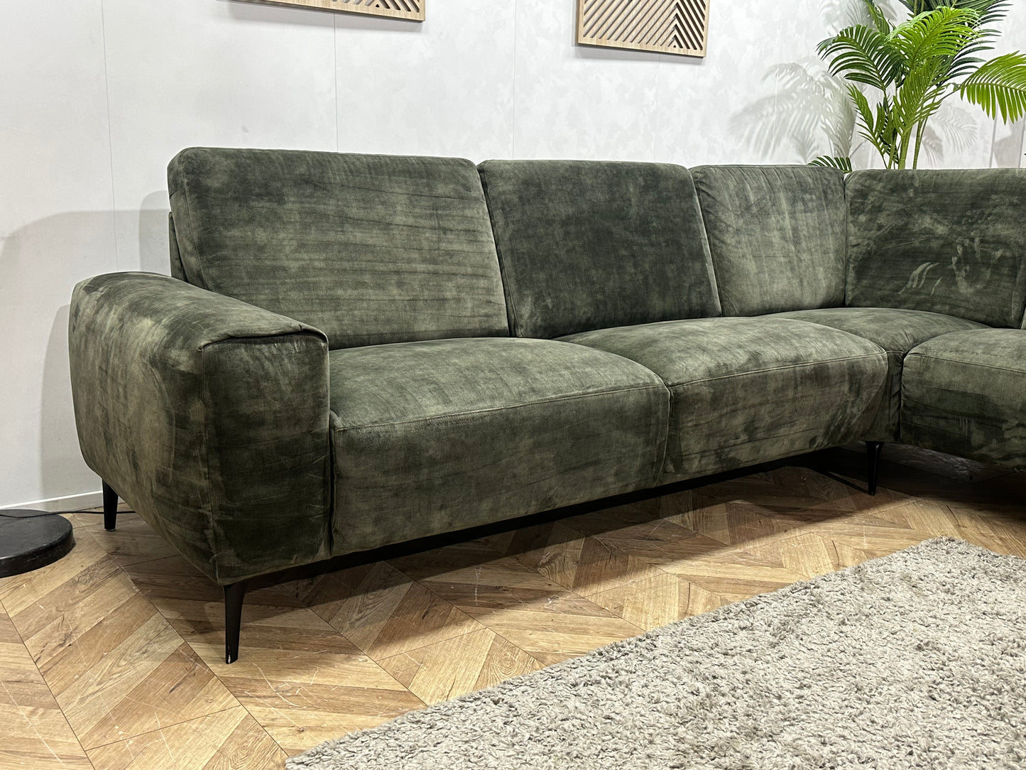 Donker Groene Velvet Hoekbank ~ Losse Rugkussens Met Afneembare Hoezen