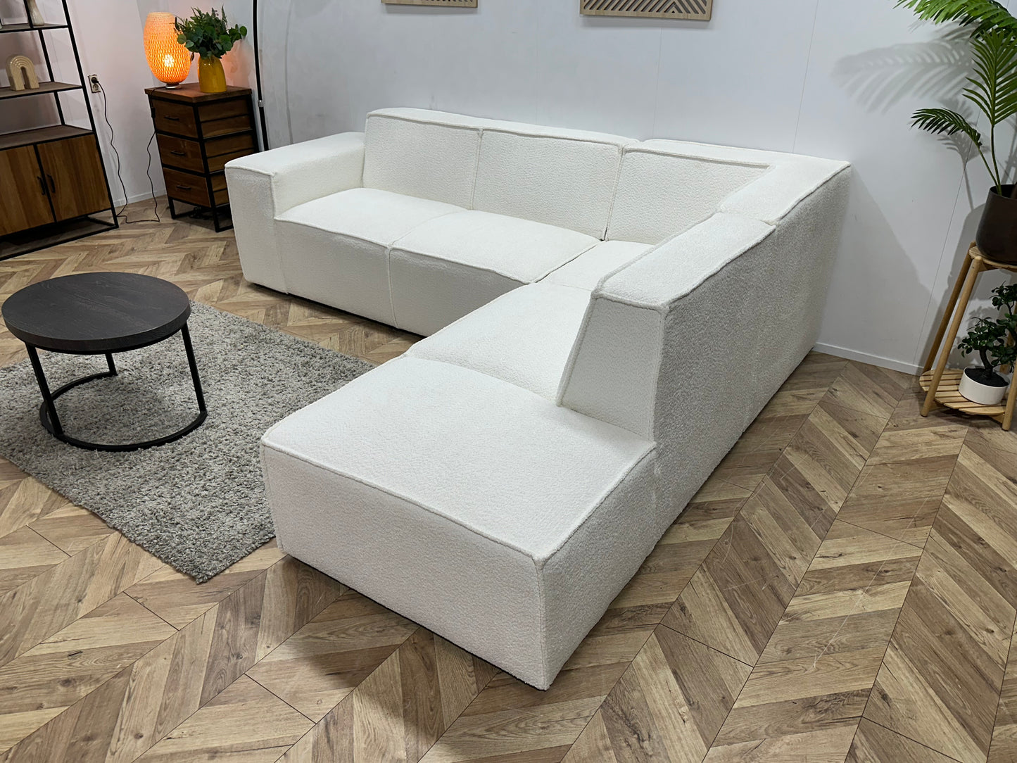 !Showroommodel! Witte Ribstof Hoekbank ~ Vaste kussens