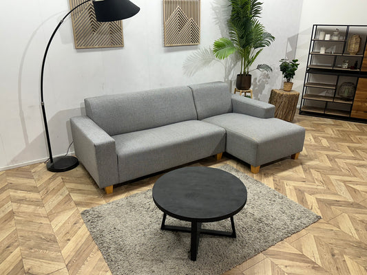 Licht Grijze Hoekbank ~ Vaste Kussens