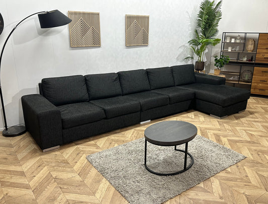 Zwarte Ruime Hoekbank ~ Losse Kussens Met Afneembare Hoezen