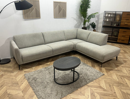 Licht Grijze Bouclé Stoffen Hoekbank ~ Vaste Kussens