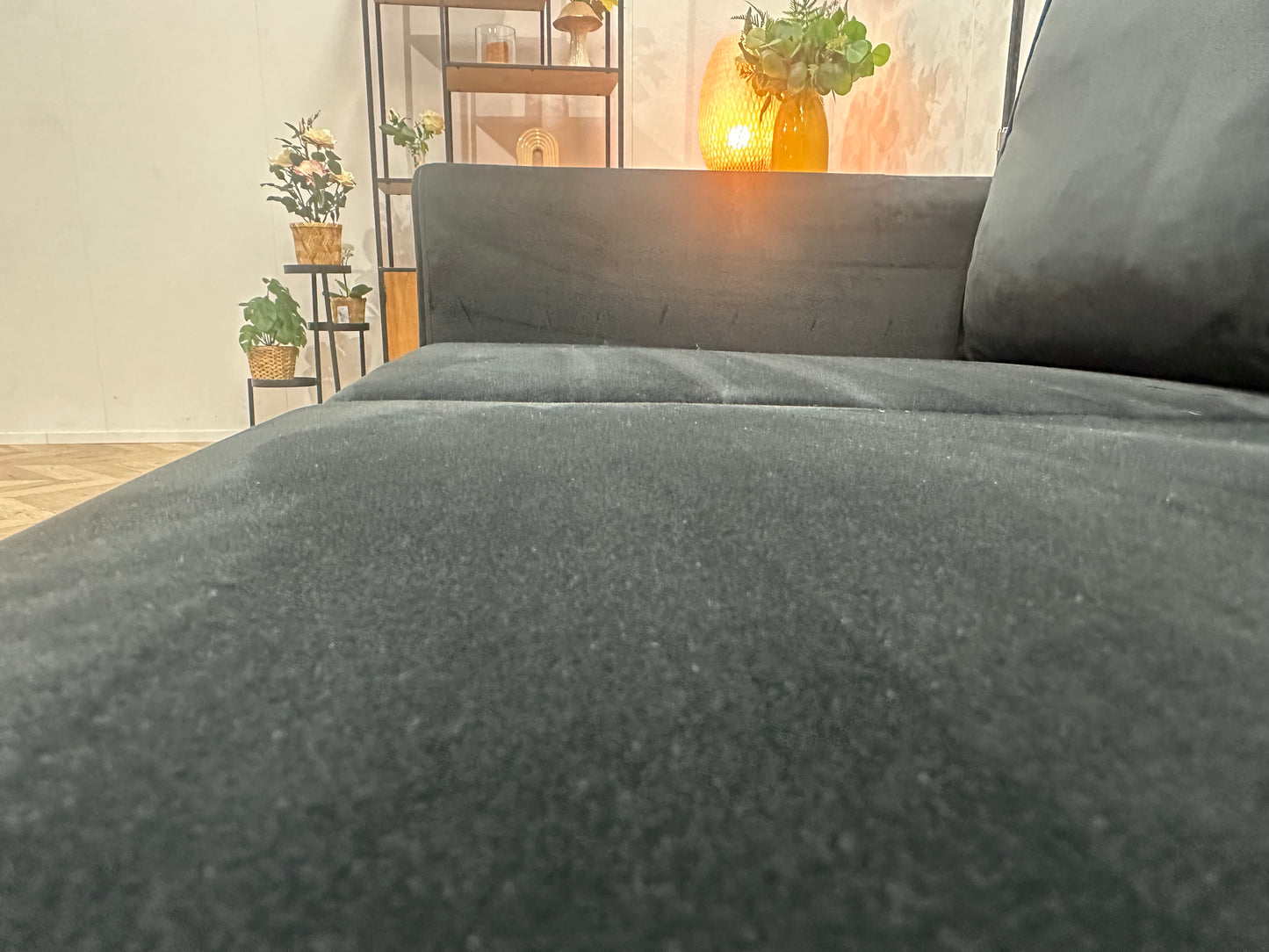 Mazzini Sofas Zwarte Velvet 3-Zits Bank ~ Losse Rugkussens Met Afneembare Hoezen