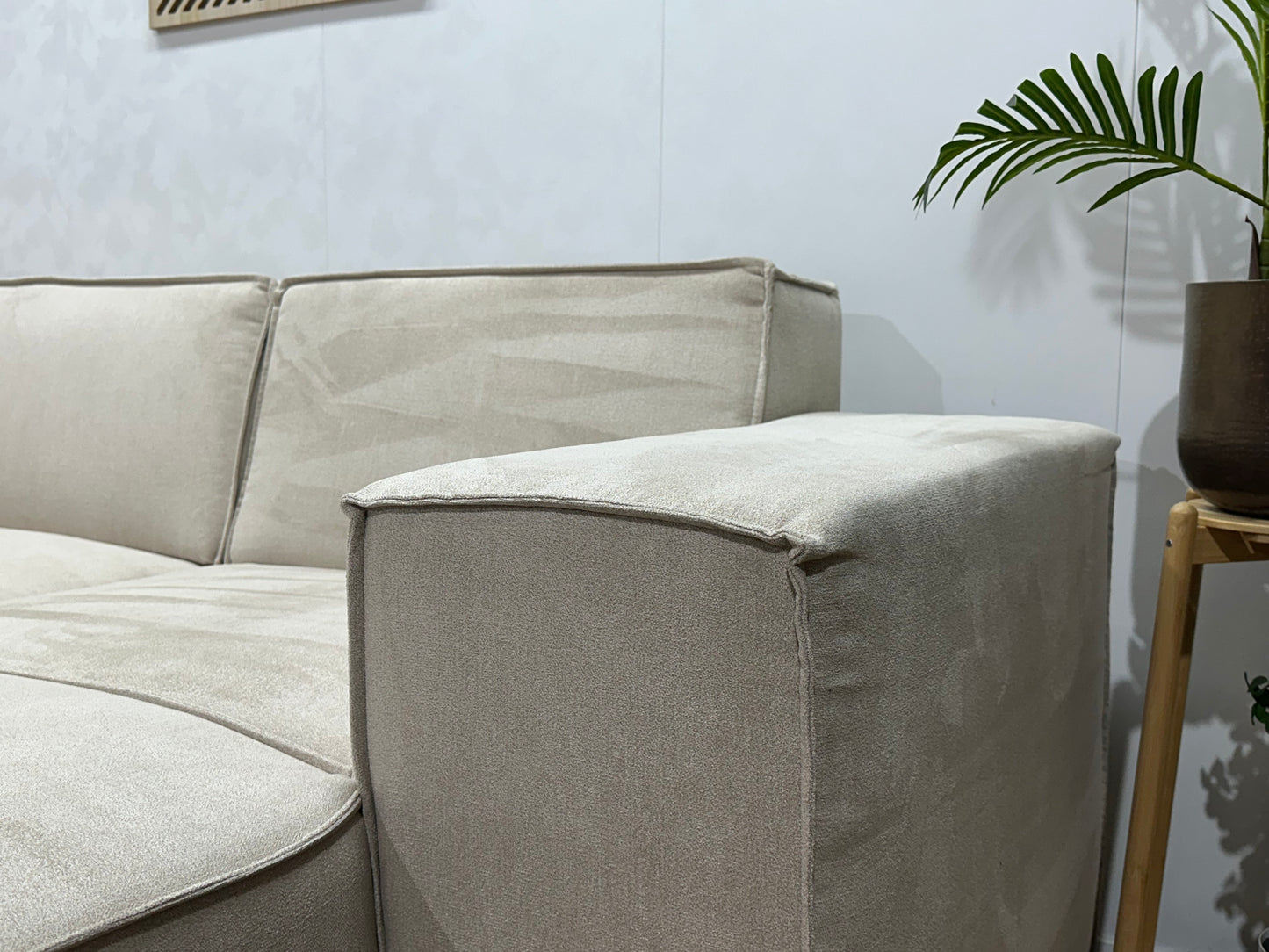 !Showroommodel! Crème Suède Stoffen U Bank