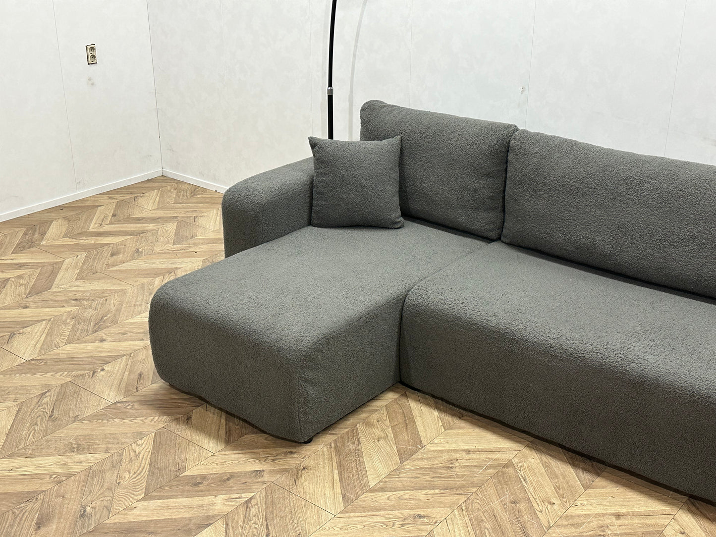 !Showroommodel! Grijze Bouclé Hoekbank