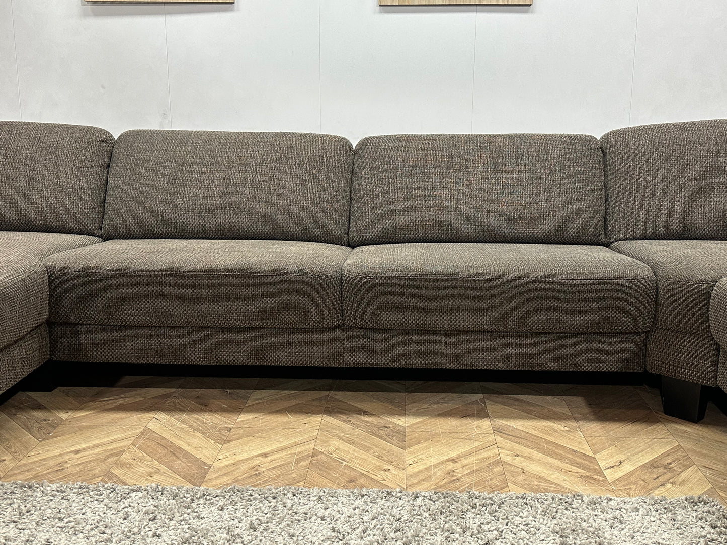 Bruine U Bank ~ Vaste Kussens