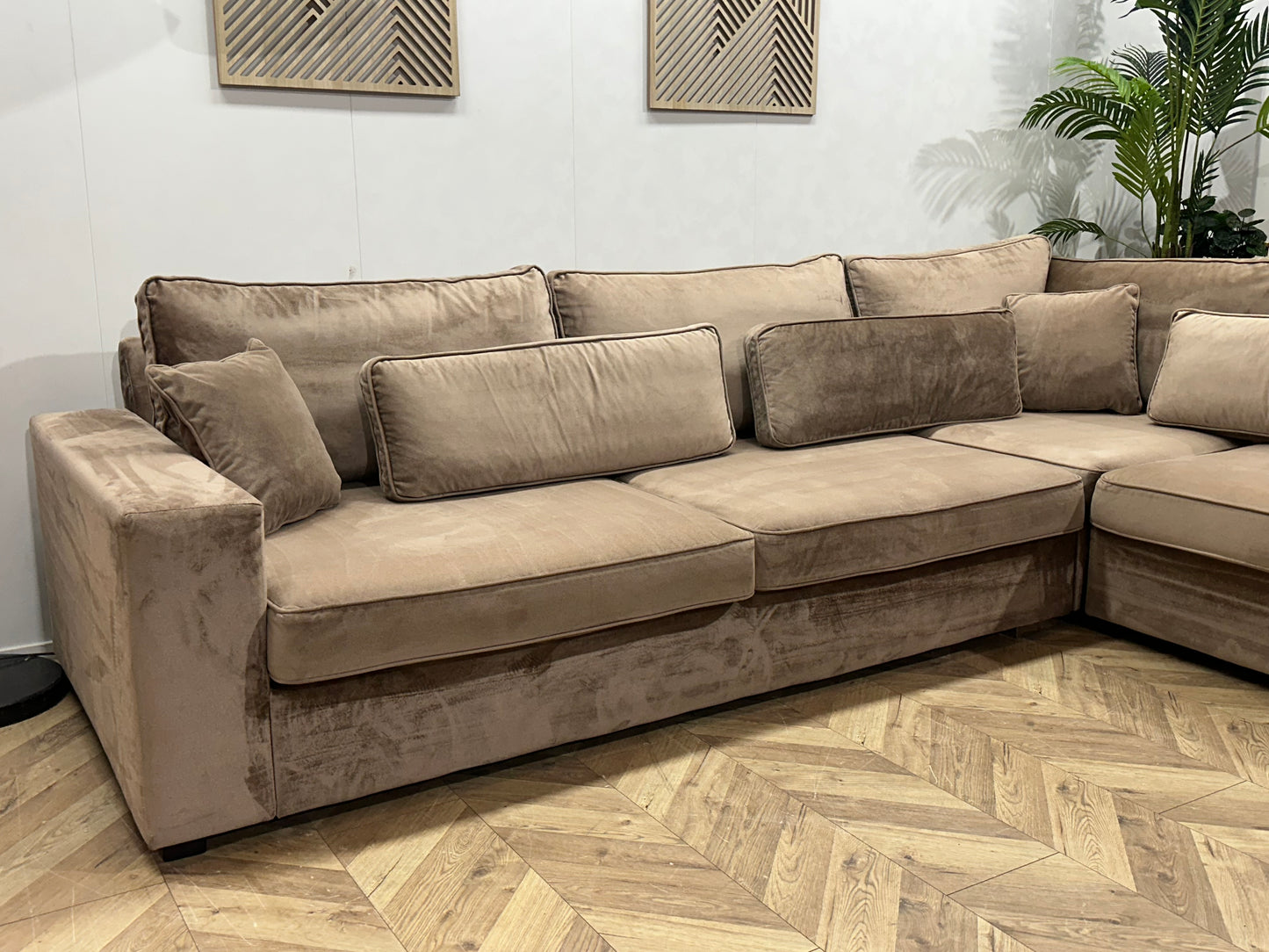 Licht Bruine Velvet Hoekbank ~ Losse Kussens Met Afneembare Hoezen