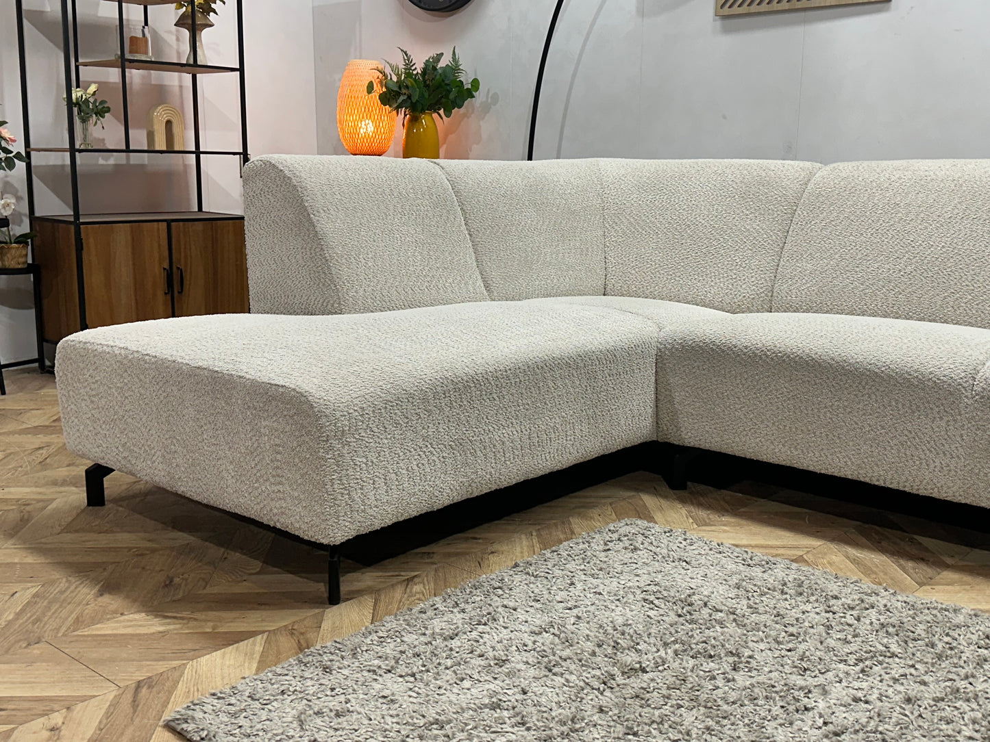 !Showroommodel! Witte/Crème Bouclé Stoffen Hoekbank