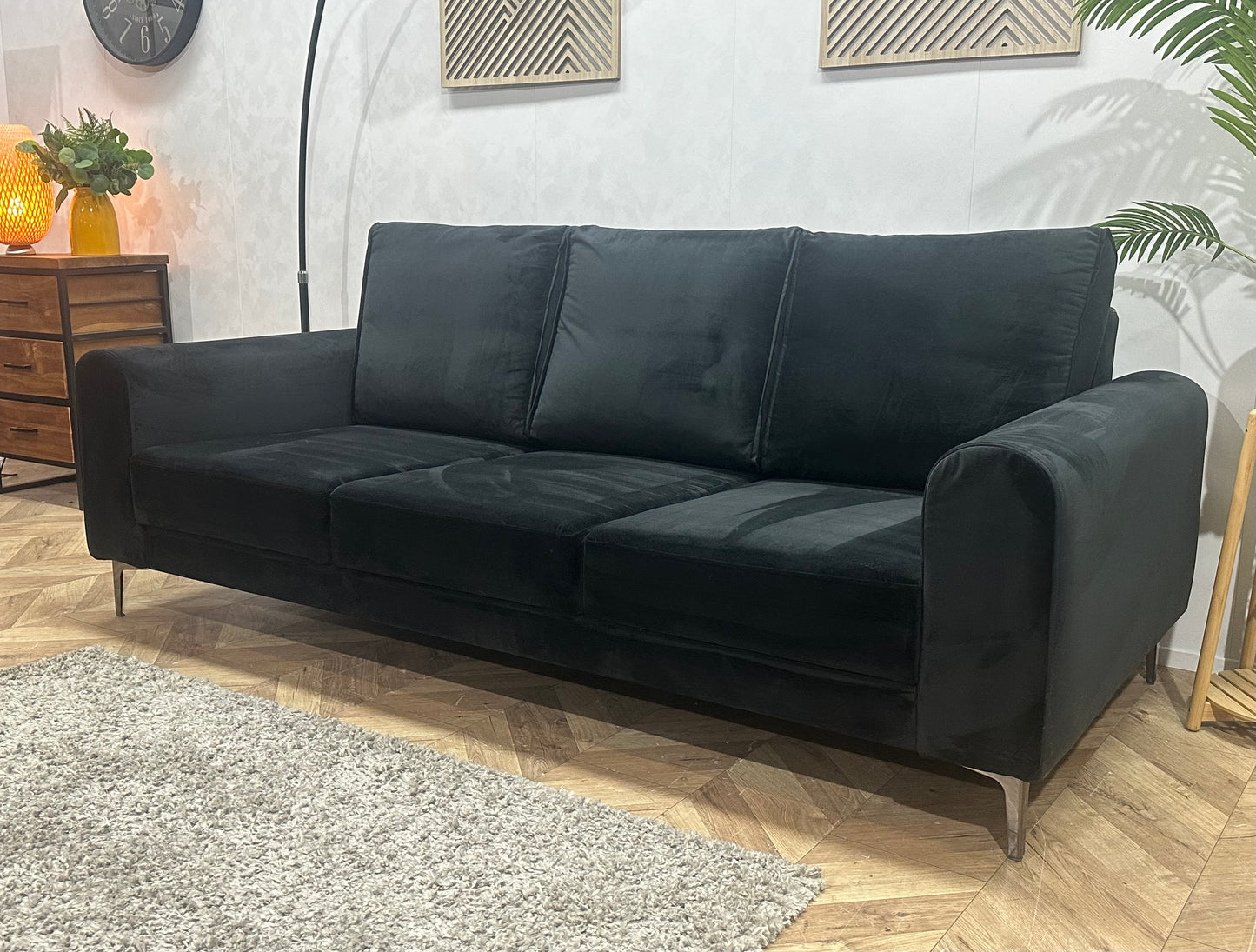 Mazzini Sofas Zwarte Velvet 3-Zits Bank ~ Losse Rugkussens Met Afneembare Hoezen