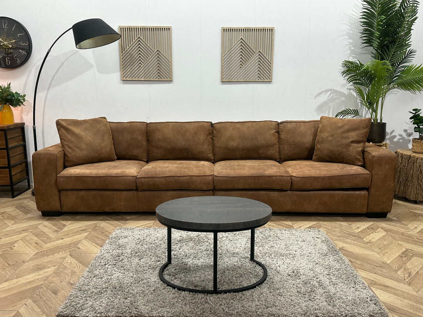 Cognac Bruine Suède Stoffen Rechte Bank ~ Losse Kussens Met Afneembare Hoezen