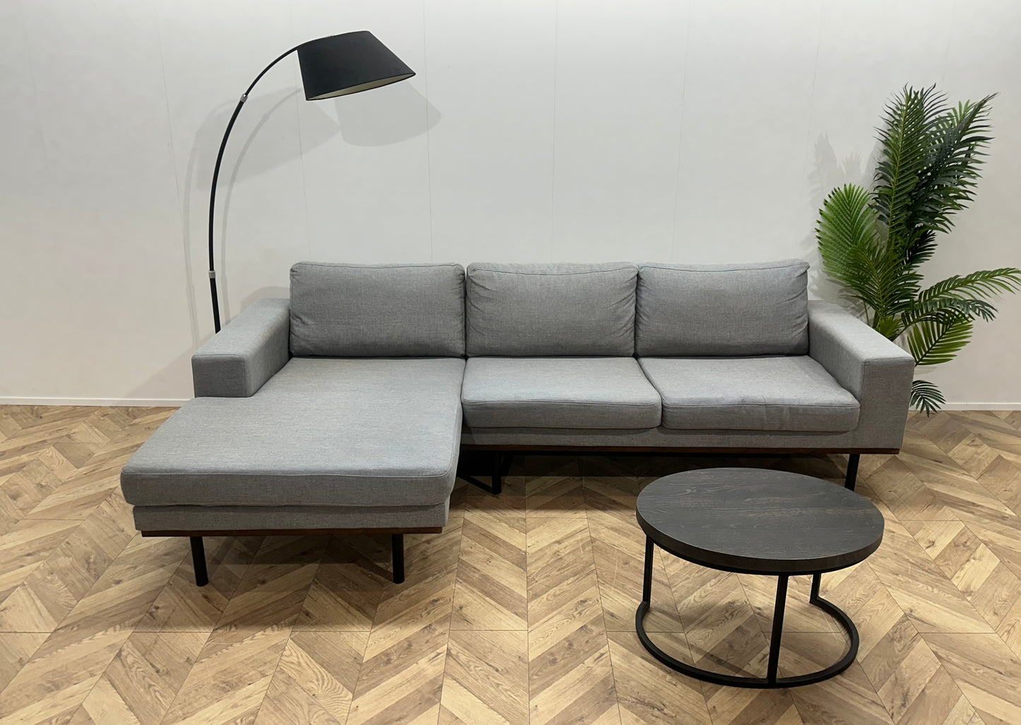 Licht Grijze Hoekbank ~ Losse Kussens Met Afneembare Hoezen