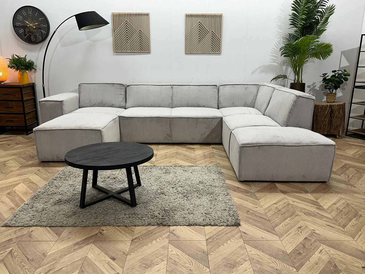 !Showroommodel! Licht Grijze Ribstof U Bank