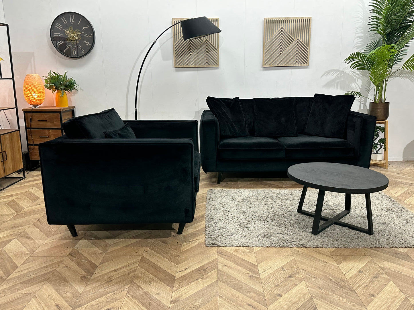 Goossens Zwarte Velvet Banken Set ~ Losse Kussens Met Afneembare Hoezen