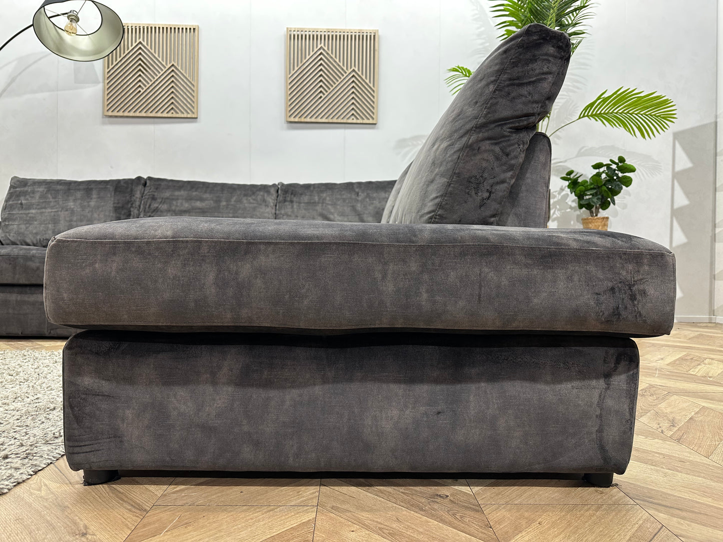 Zwarte Velvet Hoekbank ~ Losse Kussens Met Afneembare Hoezen