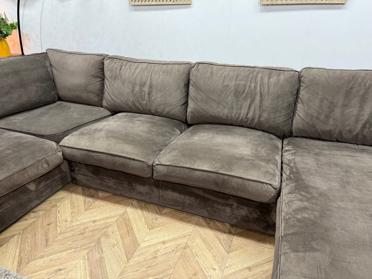 Bruine Velvet U Bank ~ Losse Kussens Met Afneembare hoezen