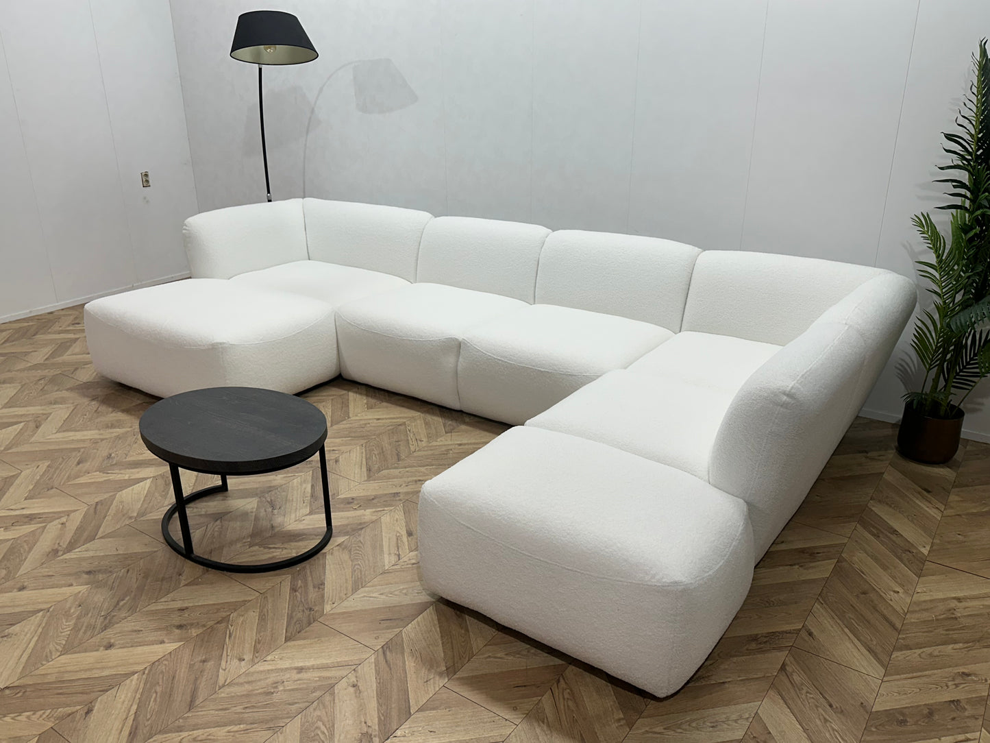 !Showroommodel! Witte Bouclé U Bank