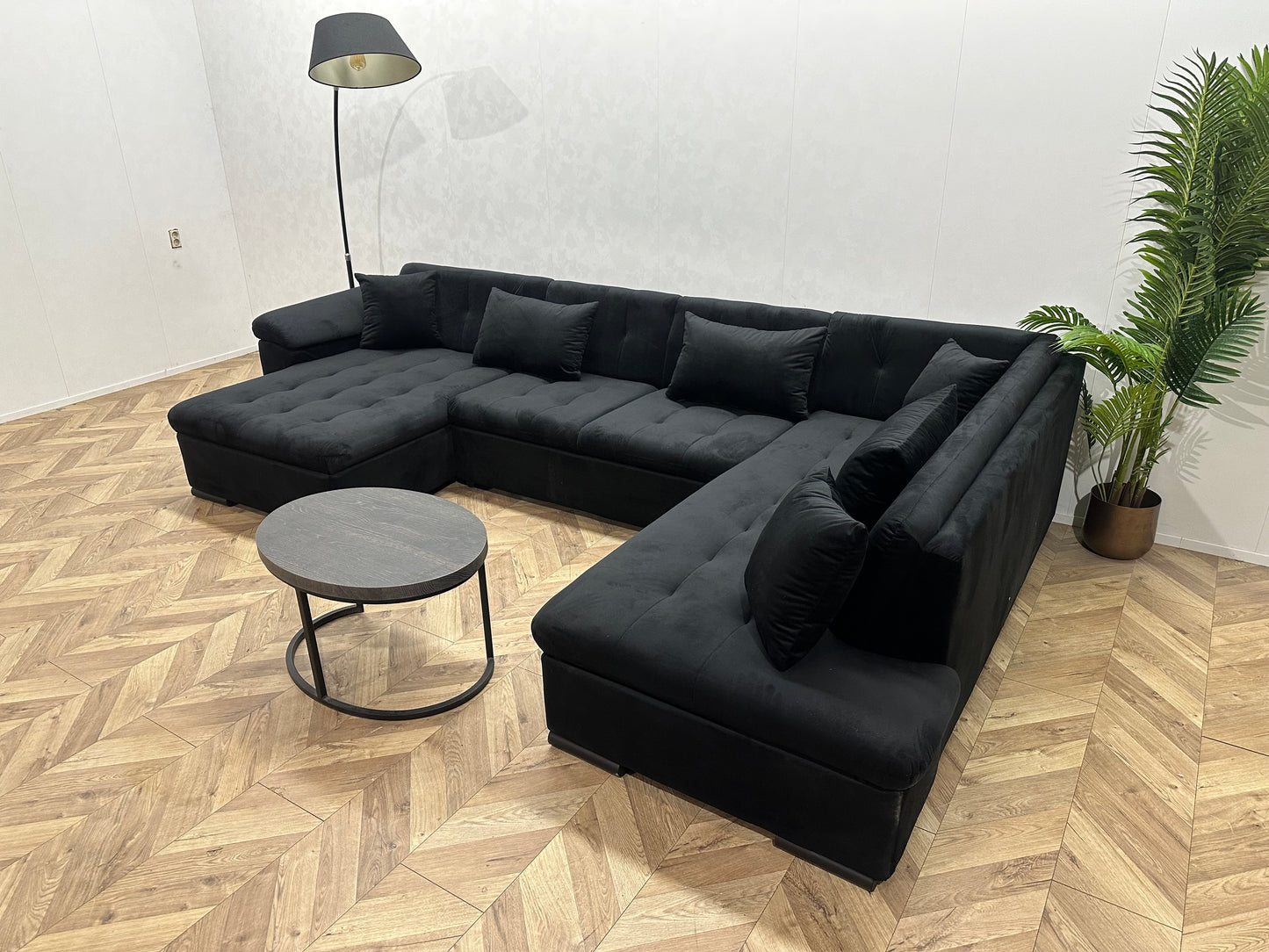 !Showroommodel! Zwart Velvet U Bank