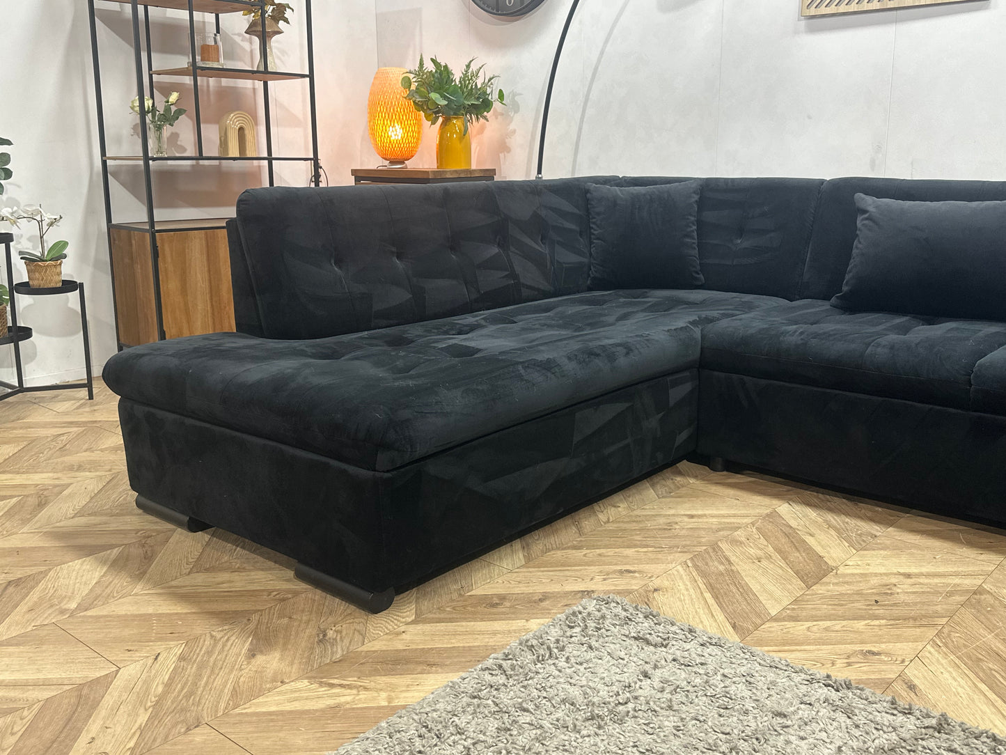 !Showroommodel! Zwarte Velvet U Bank