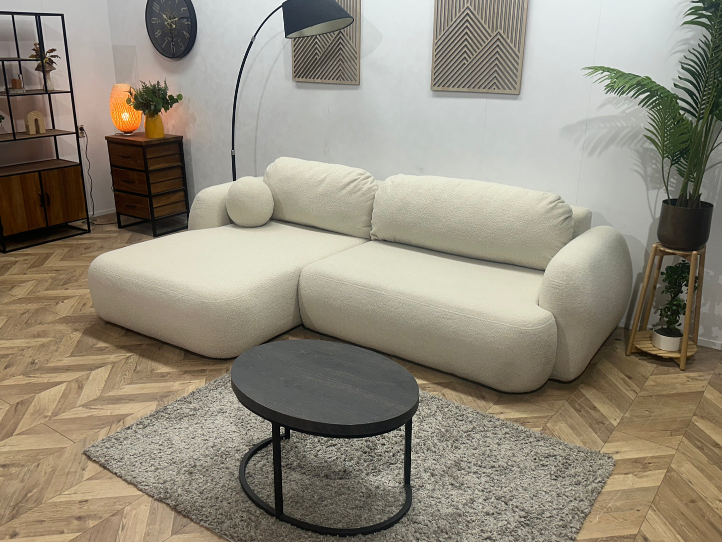!Showroommodel! Witte Bouclé Stoffen Hoekbank