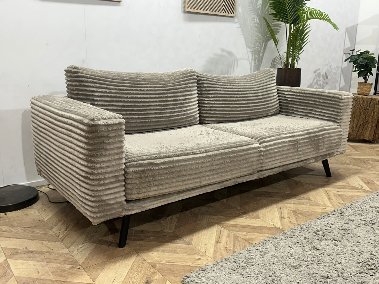 Grijze Ribstof 2.5-Zits Bank Inc Hocker ~ Losse Kussens Met Afneembare Hoezen