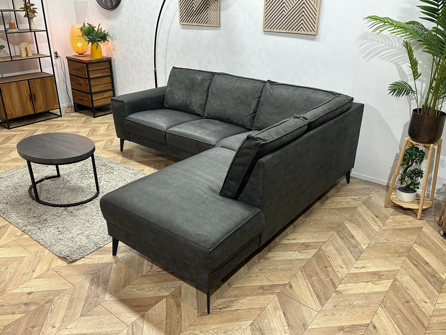 Antraciet Suède Stoffen Hoekbank ~ Losse Rugkussens Met Afneembare Hoezen