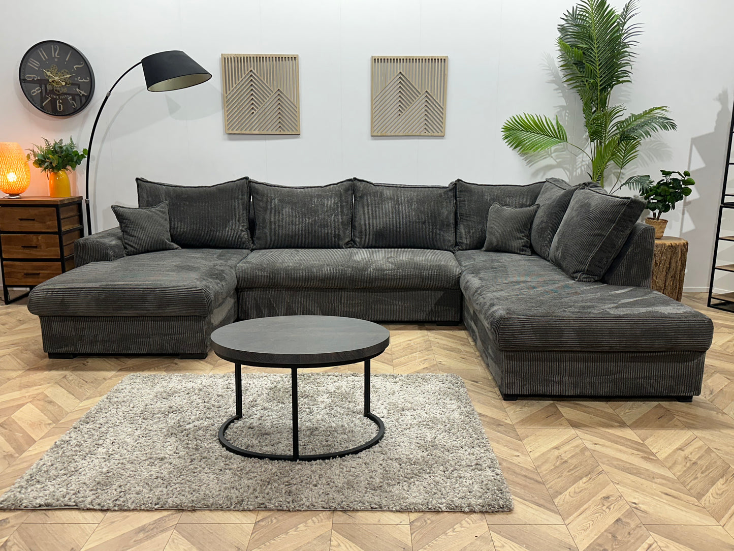 Grijze Ribstof U Bank ~ Losse Rugkussens Met Afneembare Hoezen