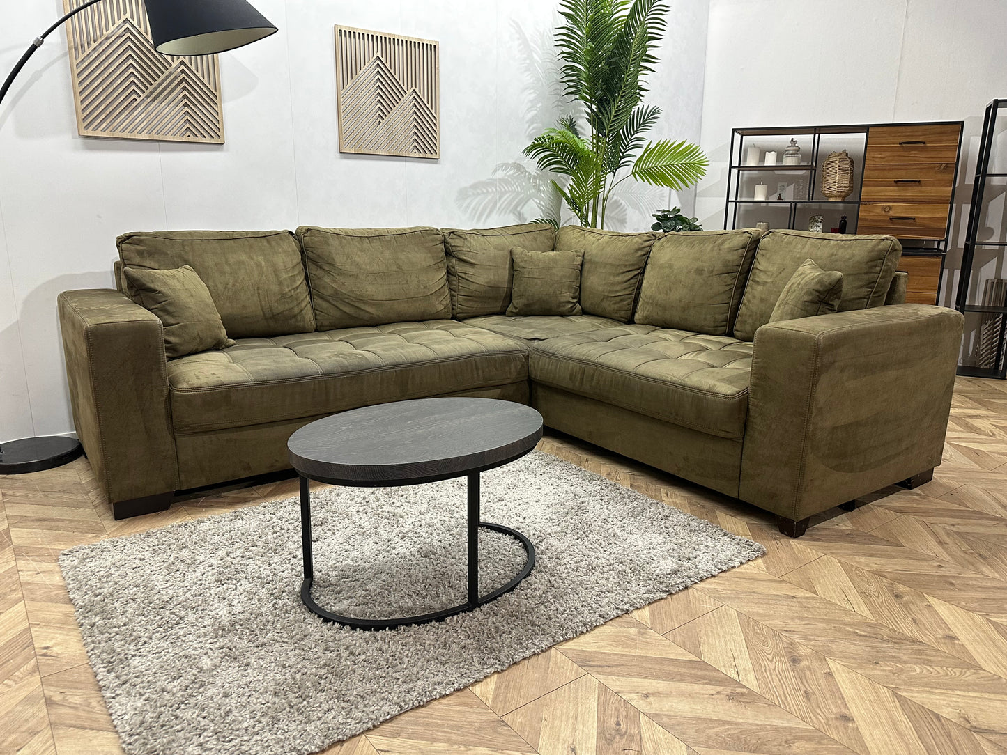 Donker Groene Suède Stoffen Hoekbank ~ Losse Rugkussens Met Afneembare Hoezen