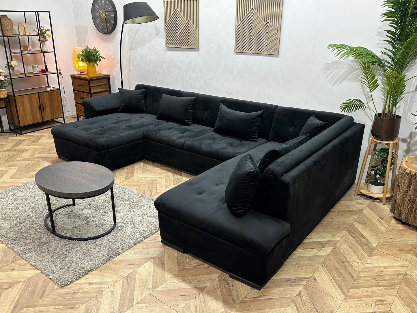 !Showroommodel! Zwarte Velvet U Bank