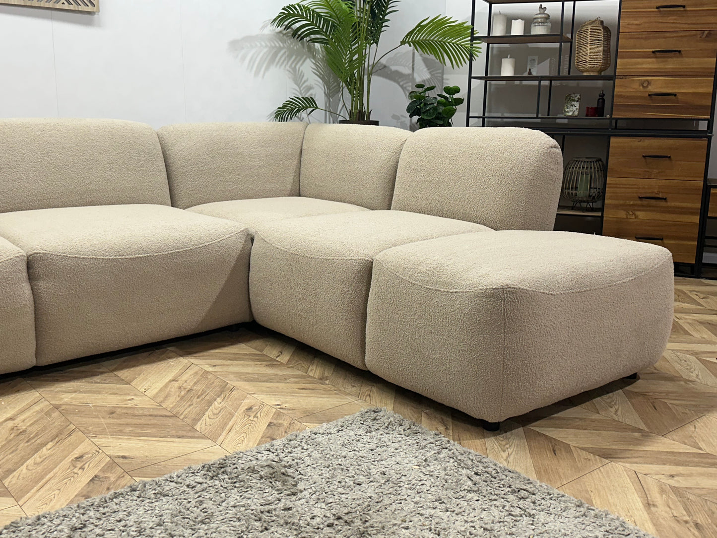 !Showroommodel! Beige Bouclé Stoffen U Bank