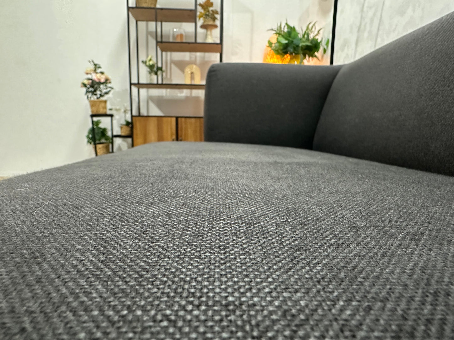 Zwarte Hoekbank ~ Vaste Kussens